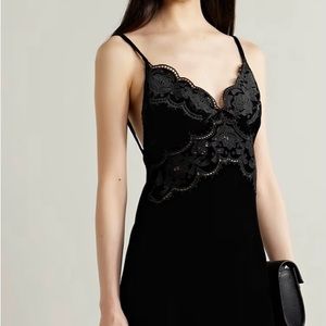 Stunning never been worn Farm Rio velvet dress